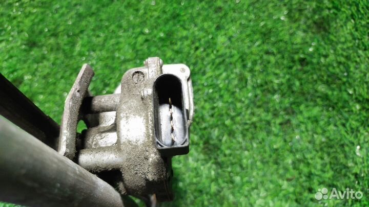 Моторчик стеклоочистителя передний Skoda Octavia