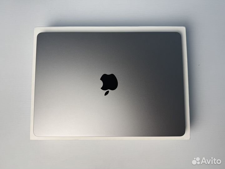 MacBook Air 13 2022 M2 256Gb Gray, 50 циклов
