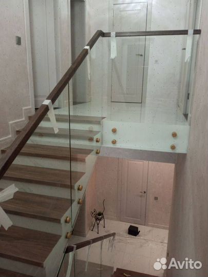 Перила для лестницы стеклянные ограждения