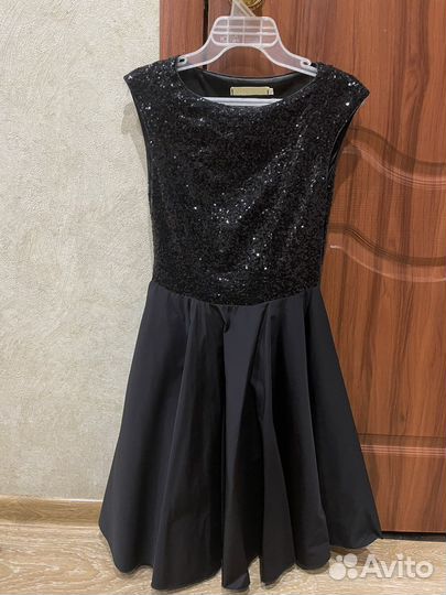 Платье вечернее