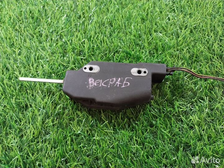 Активатор замка крышки бензобака Opel Vectra (B) I