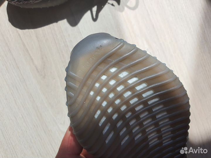 Кроссовки Adidas yeezy boost 350 v2 36 eur