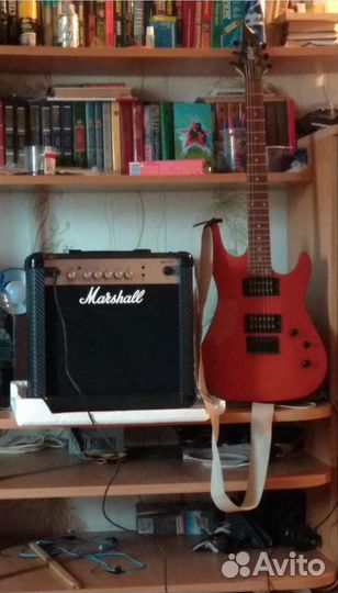 Электрогитара cort и комбо усилитель Marshal