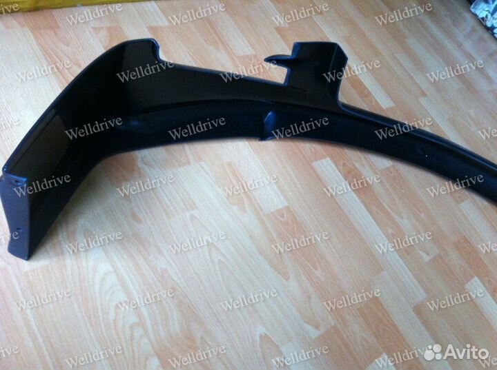 Накладка на передний бампер Honda Civic 4D Mugen