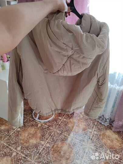 Продам женскую куртку