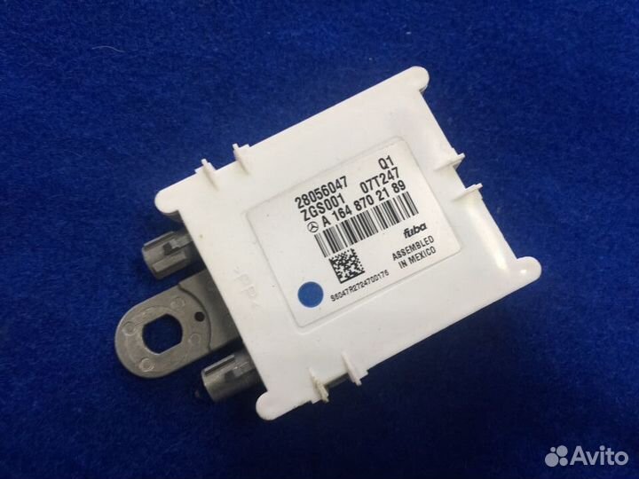 Mercedes A1648702189 Усилитель