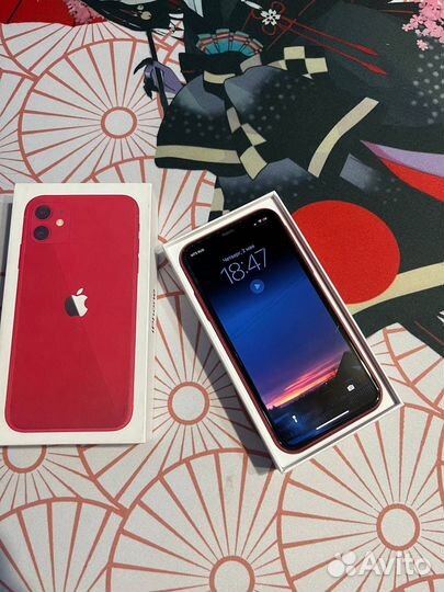 iPhone 11, 64 ГБ