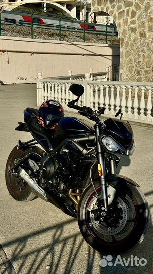 Triumph street triple 2022