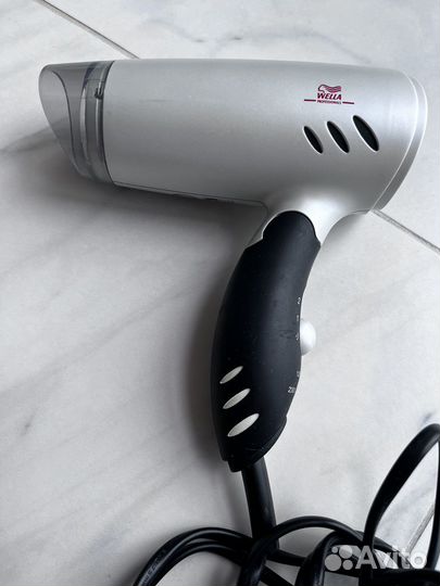 Дорожный фен на 1200 Вт Wella