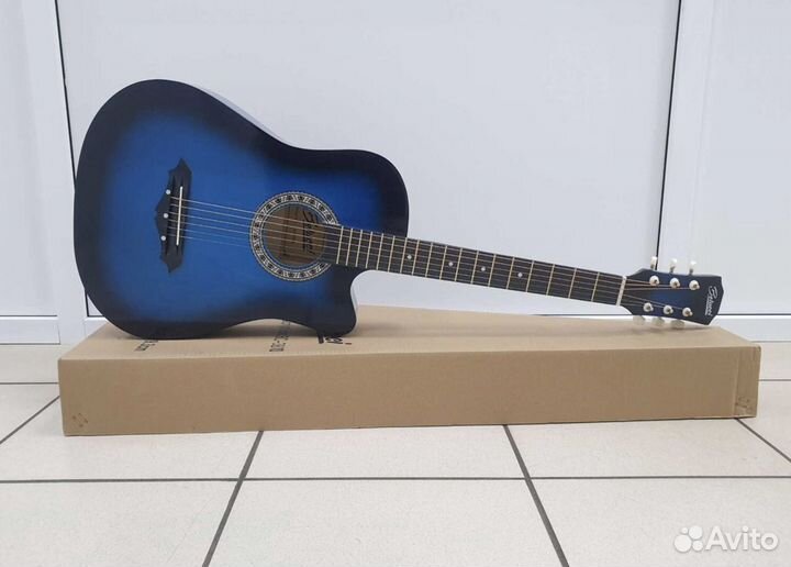 Гитара акустическая новая Belucci 3820
