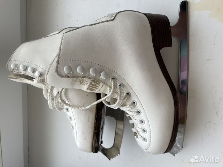 Коньки для фигурного катания wifa 220 LL