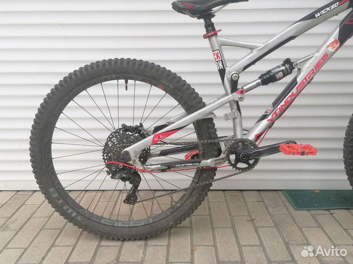 Эндуро велосипед YT Industries Wicked 650B L