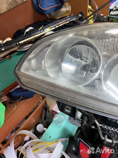 Фара передняя левая на LADA priora