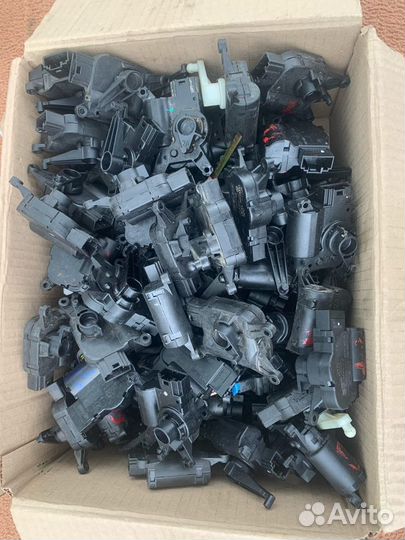 Сервопривод заслонки печки Порше Кайен 955/957