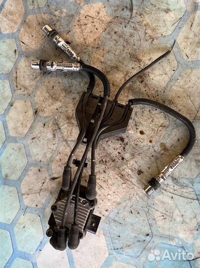 Катушка зажигания модуль 032905106B