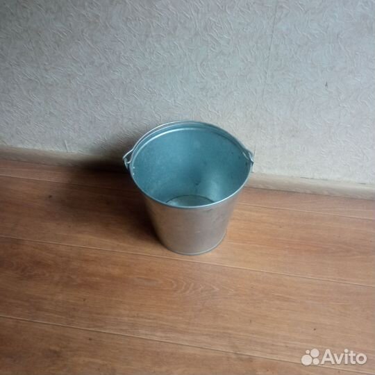 Эмалированное ведро