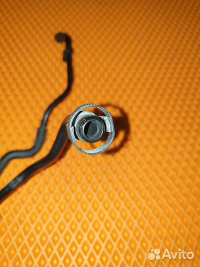 Трубка вакуумная Опель Астра Н