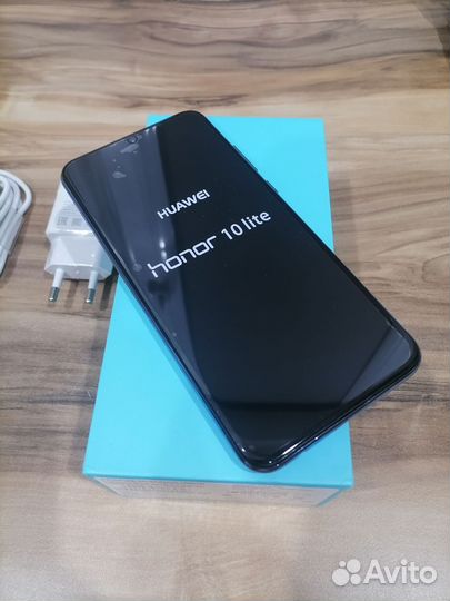 HONOR 10 Lite, 4/64 ГБ