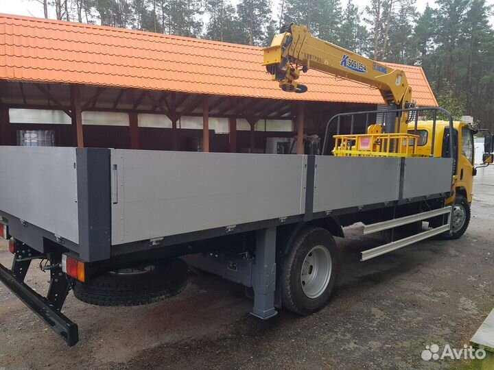 Isuzu Elf с КМУ, 2024