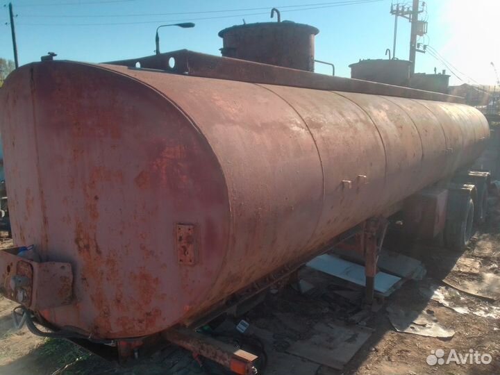 Полуприцеп химическая цистерна Нефаз 9693-10, 2003