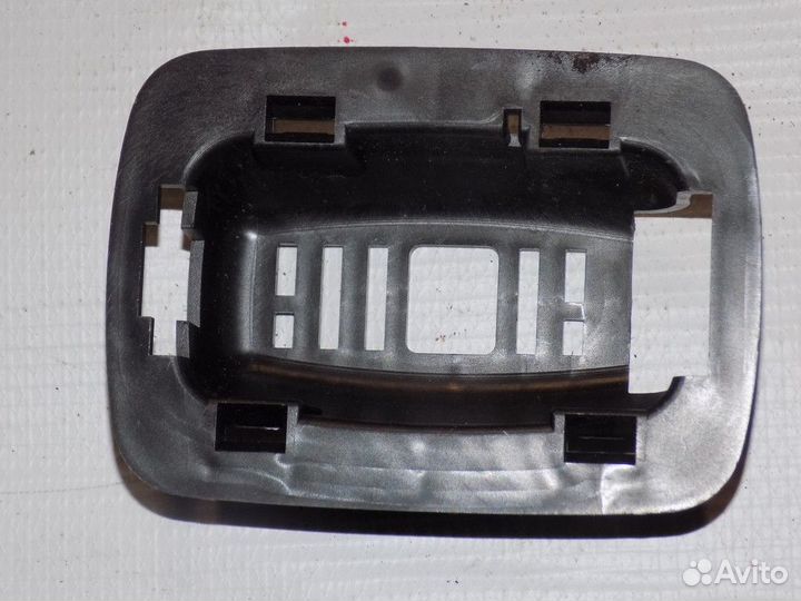 Накладка (кузов внутри) 508 2010