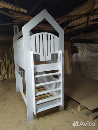 Детская двухъярусная кровать Домик