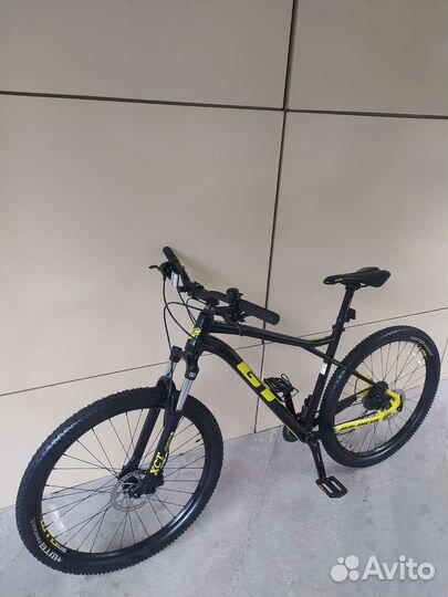 Велосипед Gt avalanche sport 27.5