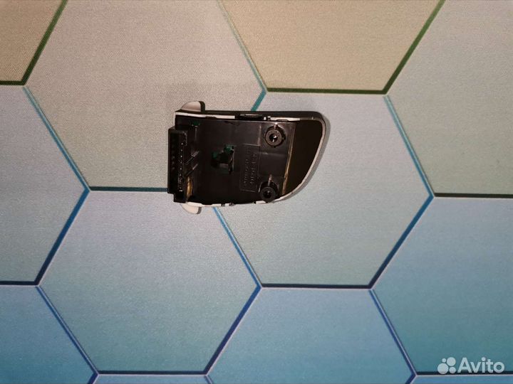 Кнопки управления магнитолой и круиз контроль киа