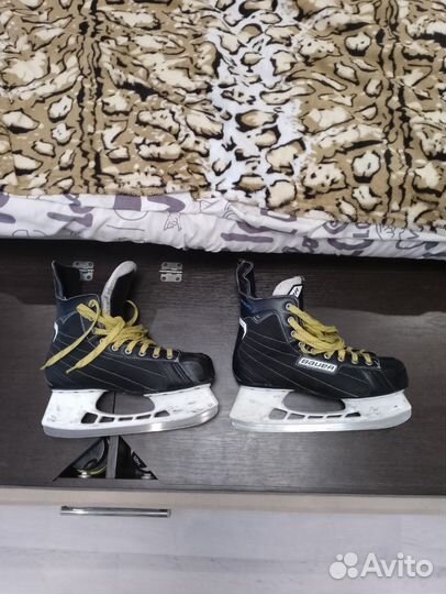Хоккейные коньки bauer