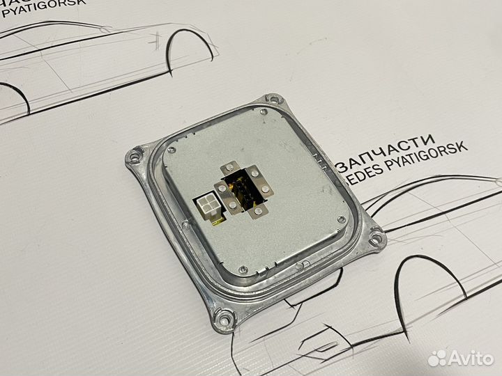 Блок управления фары BMW E70 X5 BMW E90 ксенон