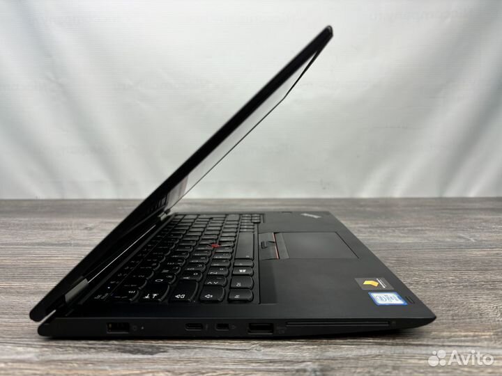 Lenovo ThinkPad Yoga X380