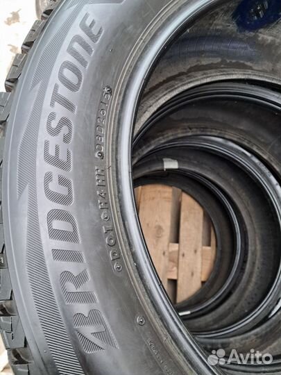 Bridgestone Blizzak DM-V2 245/55 R19 103T