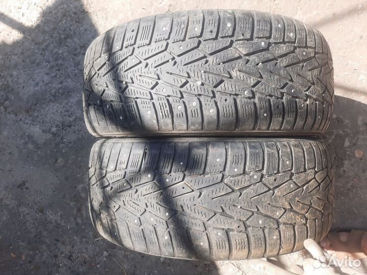 Nokian Tyres Hakkapeliitta 7 215/55 R17