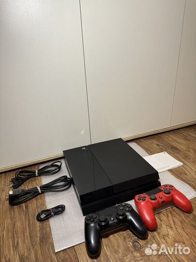 PS4 500GB + 2 геймпада (1108)
