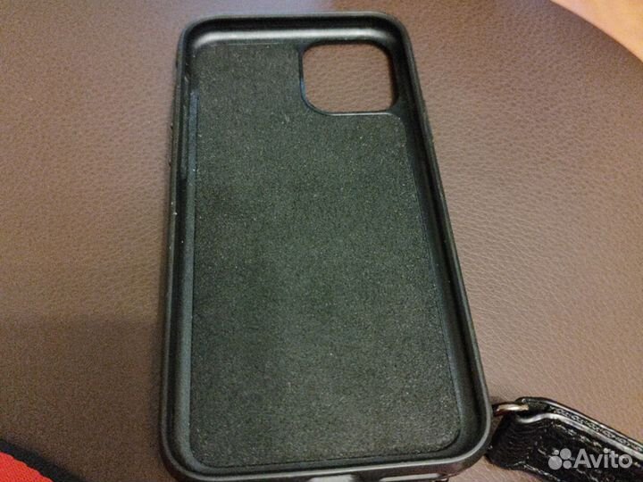 Чехол bandolier iPhone 11