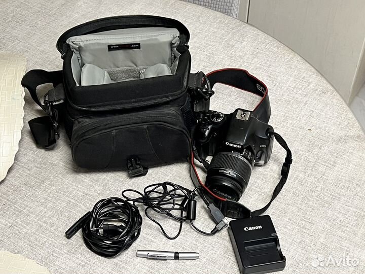 Зеркальный фотоаппарат