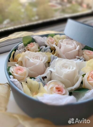 Подарок из мыла ручной работы