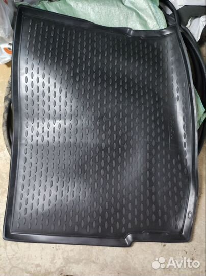 Коврик в багажник