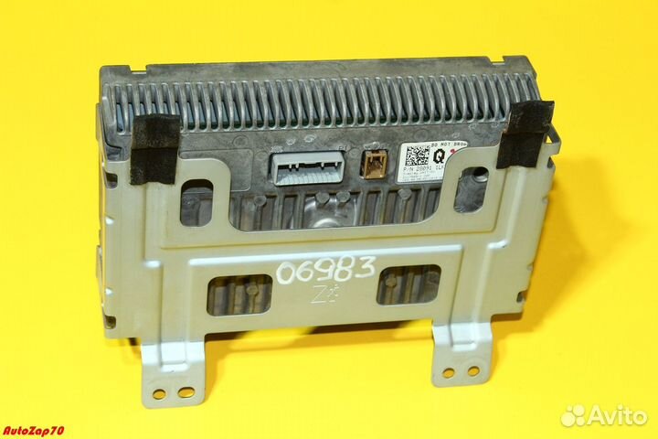 Nissan Patrol (Y62) Монитор