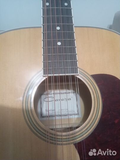 Продам 12-струнную акустическую гитару