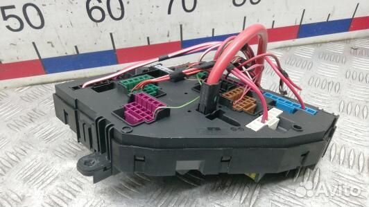 Блок предохранителей BMW 5 F10/F11 (BVN05M101)