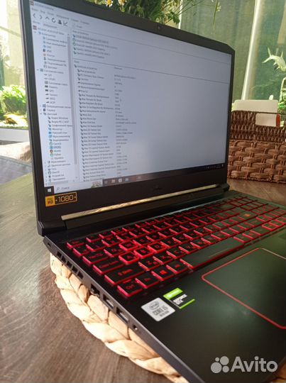 Игровой ноутбук Acer Nitro 5 и Lenovo