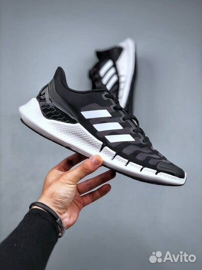 Кроссовки Adidas