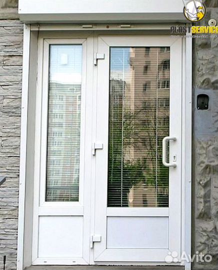 Входные двери из пластика