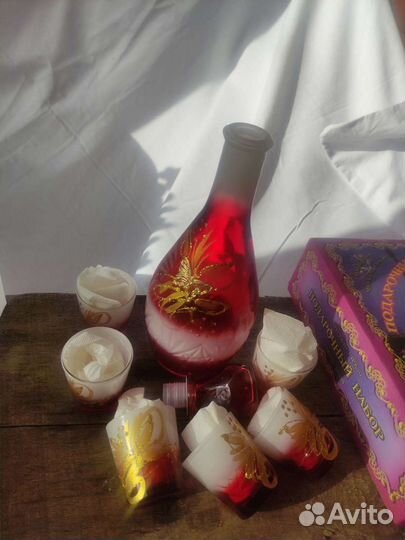 Набор посуды графин и рюмки