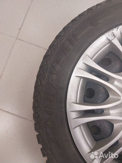 Goodyear UltraGrip 205/65 R16