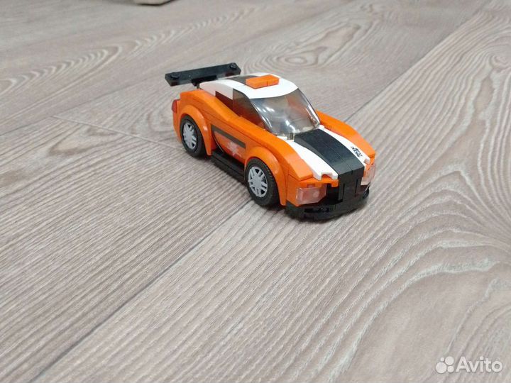 Гоночные автомобиль
