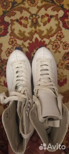 Коньки фигурные