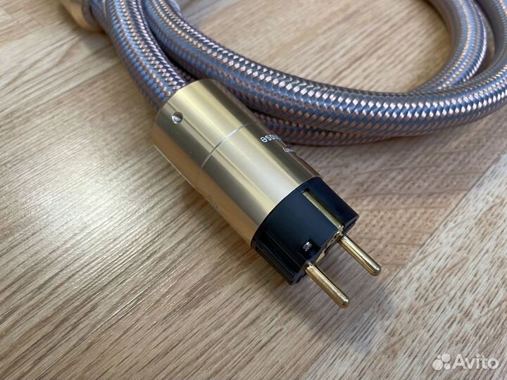 Кабель питания силовой для аудиоаппаратуры