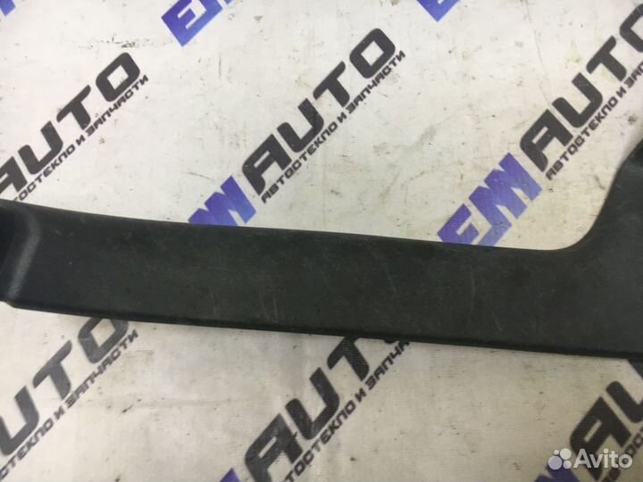 Накладка порога задняя левая Рено Меган 2